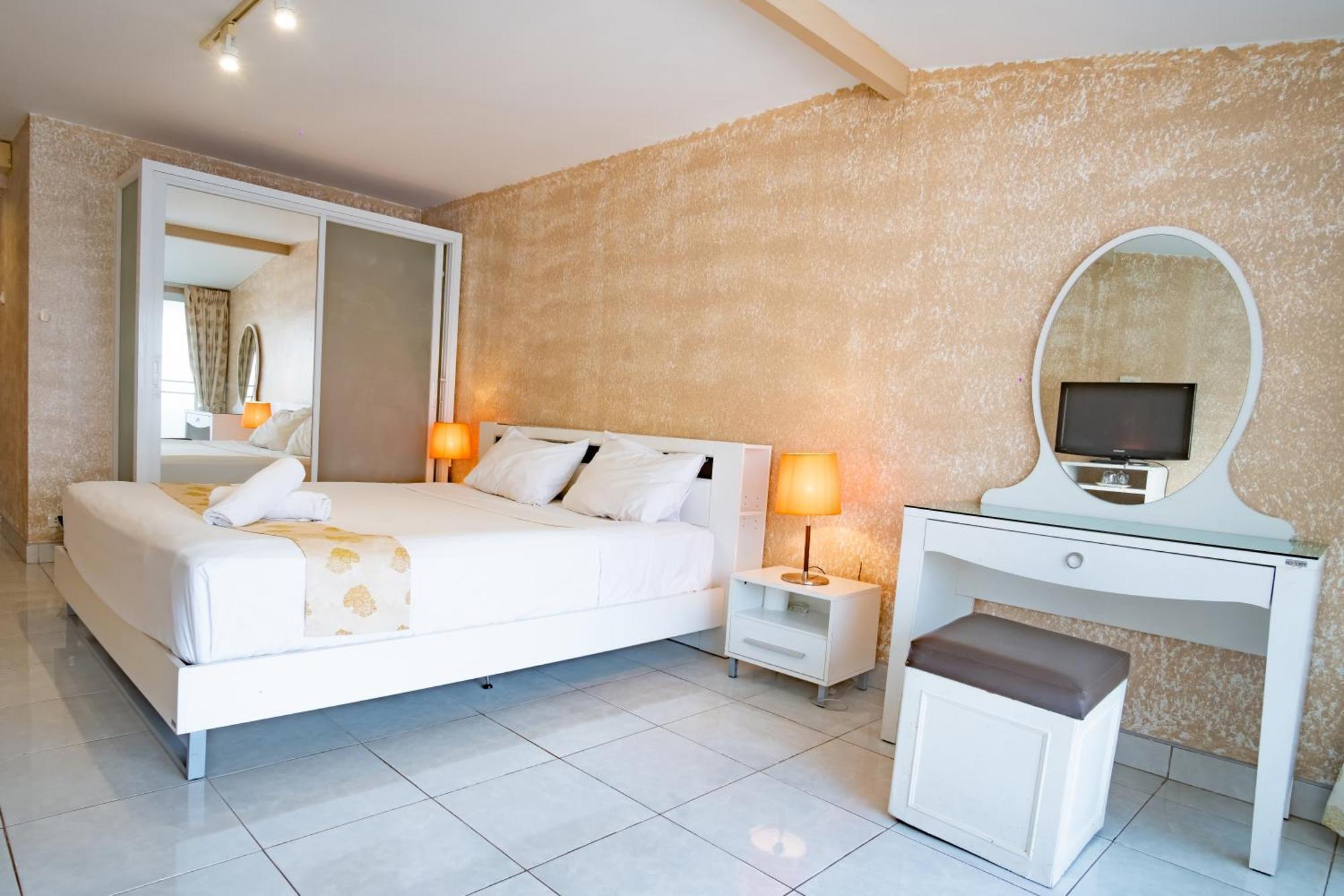 Windy Inn Hotel Pattaya Room photo